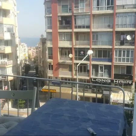 Apartamento Sehir Merkezinde Cesmeye 40 Dakika Havaalanina 20 Dakika *