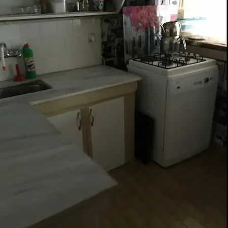 Apartment Sehir Merkezinde Cesmeye 40 Dakika Havaalanina 20 Dakika Izmir