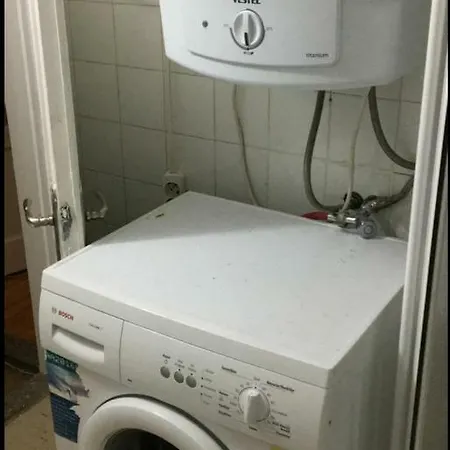 Apartamento Sehir Merkezinde Cesmeye 40 Dakika Havaalanina 20 Dakika